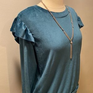 🔥 2/$25 LC Lauren Conrad Green Velour ruffle shoulder top